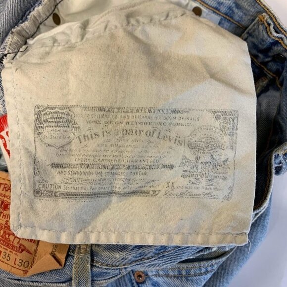 Levi's Men's Classic 501 Cotton Straight Leg Button Fly Distressed Jeans Size 35 - Picture 11 of 15